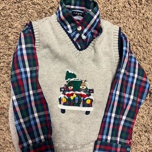 Izod Gray V-Neck Sweater Vest with Holiday Design